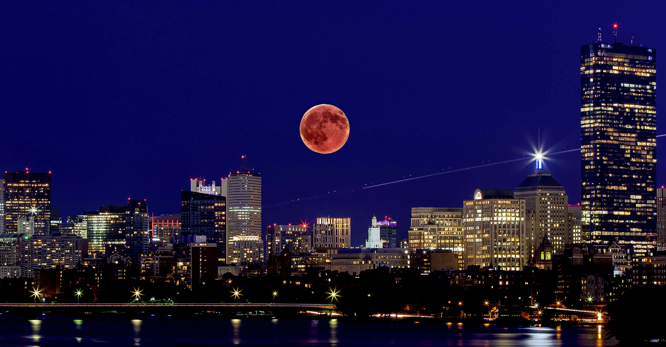 lunar_supermoon_eclipse